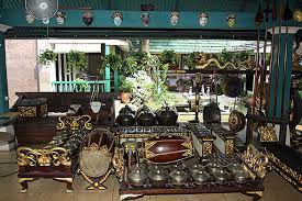 Gamelan adalah alat musik tradisional khas Indonesia