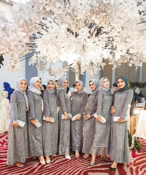 Baju bridesmaid hijab full tile akar