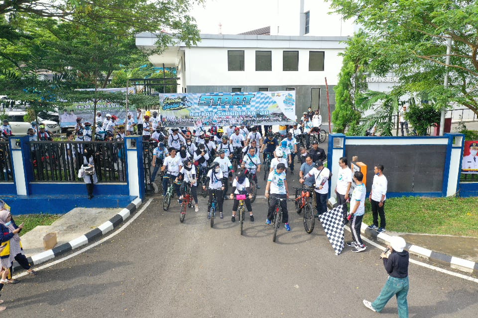 Rute sepeda santai ini start dari Gedung Dinas PUPR Provinsi Banten, di KP3B, Kota Serang, dan finis di Bendungan Sindangheula.