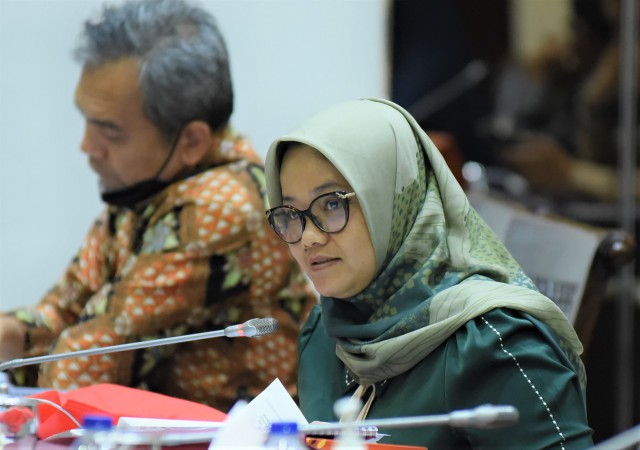 Anggota Komisi XI DPR RI Ela Siti Nuryamah dalam Uji Patut dan Kelayakan calon Anggota BPK di Ruang Rapat Komisi XI DPR RI, Gedung Nusantara I, Senayan, Jakarta, Senin (19/9)