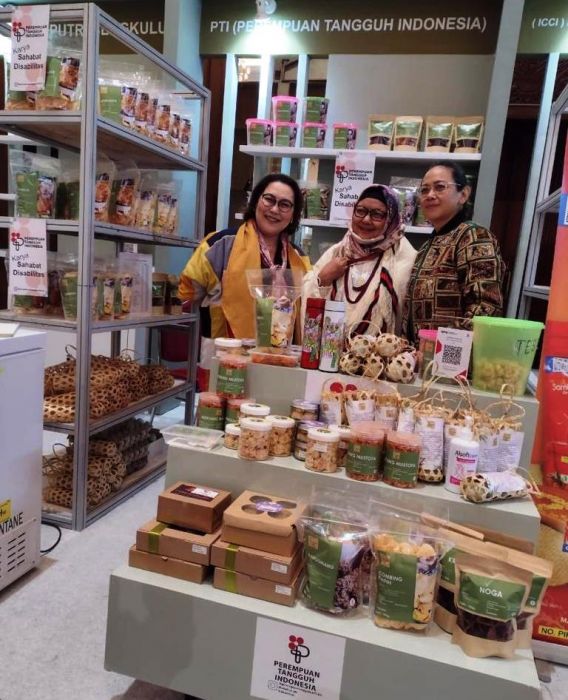 PTI berkomitmen membantu memasarkan produk-produk yang dihasilkan oleh Sahabat Tuli.