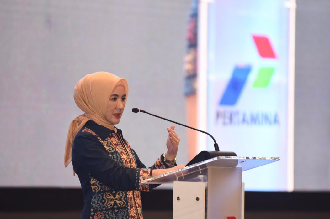  Direktur Utama Pertamina Nicke Widyawati memberikan arahan saat acara Sosialisasi & Penandatanganan Pathway Pertamina Net Zero Emission (NZE) Road Map 2022-2060 yang diselenggarakan di Gedung Grha Pertamina, Jakarta pada (6/10/2022)