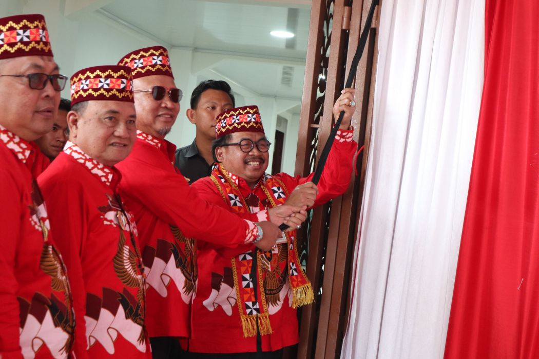 Wakil Kepala BPIP “Cicipi” Budaya Lampung Barat 