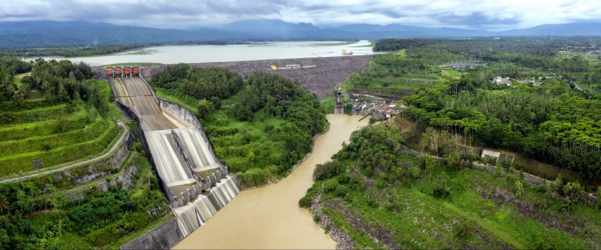 Dukung Investasi Jangka Panjang, PLN Indonesia Power Rehabilitasi DAS Serayu 