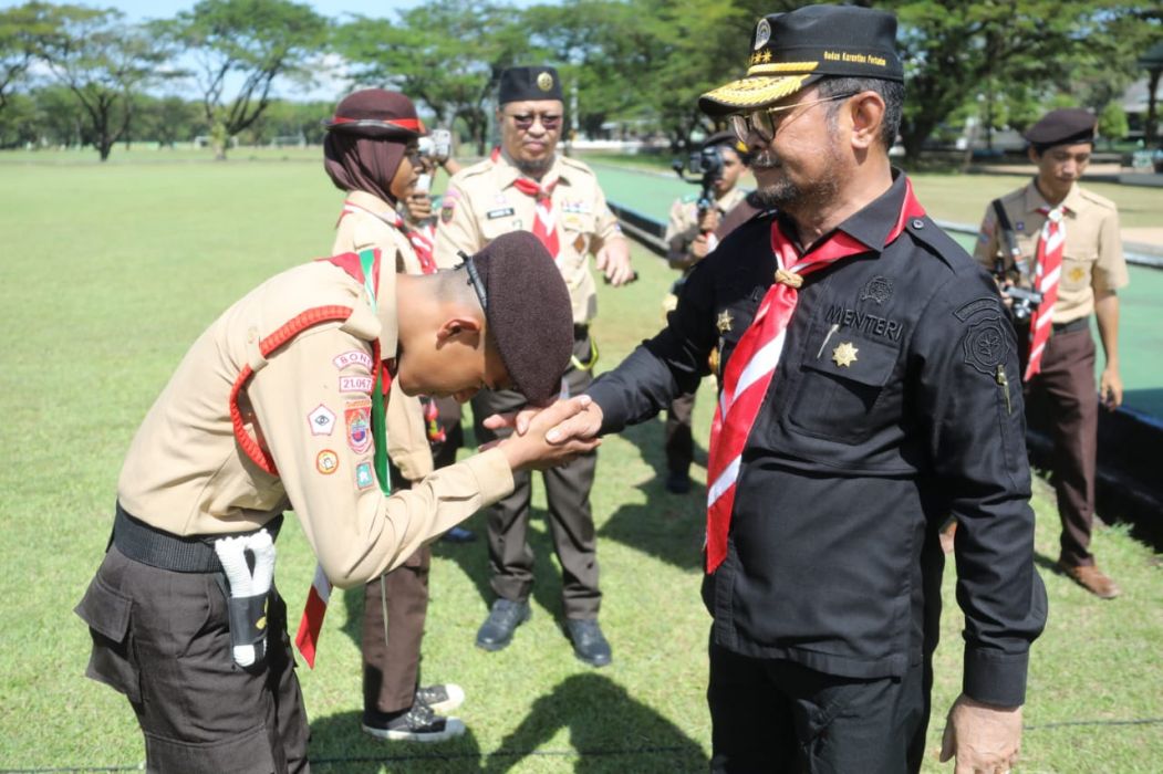 (Mentan SYL), memimpin Upacara Pembukaan Lomba Tingkat Regu Pramuka Penggalang Empat (LT-IV) Kwarda Gerakan Pramuka Sulawesi Selatan Tahun 2023.