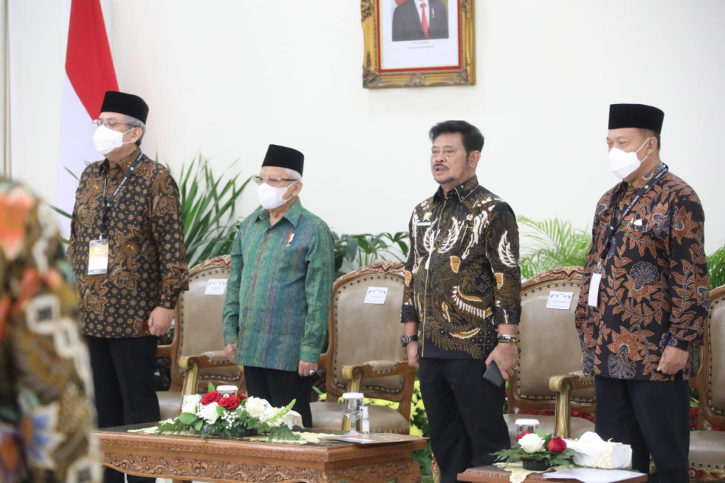 Wapres KH Ma'ruf Amin (kedua dari kiri) dan Mentan Syahrul Yasin Limpo (kedua dari kanan) menghadiri Munas Gapki XI di Istana Wapres Jakarta, Jumat (3/3).