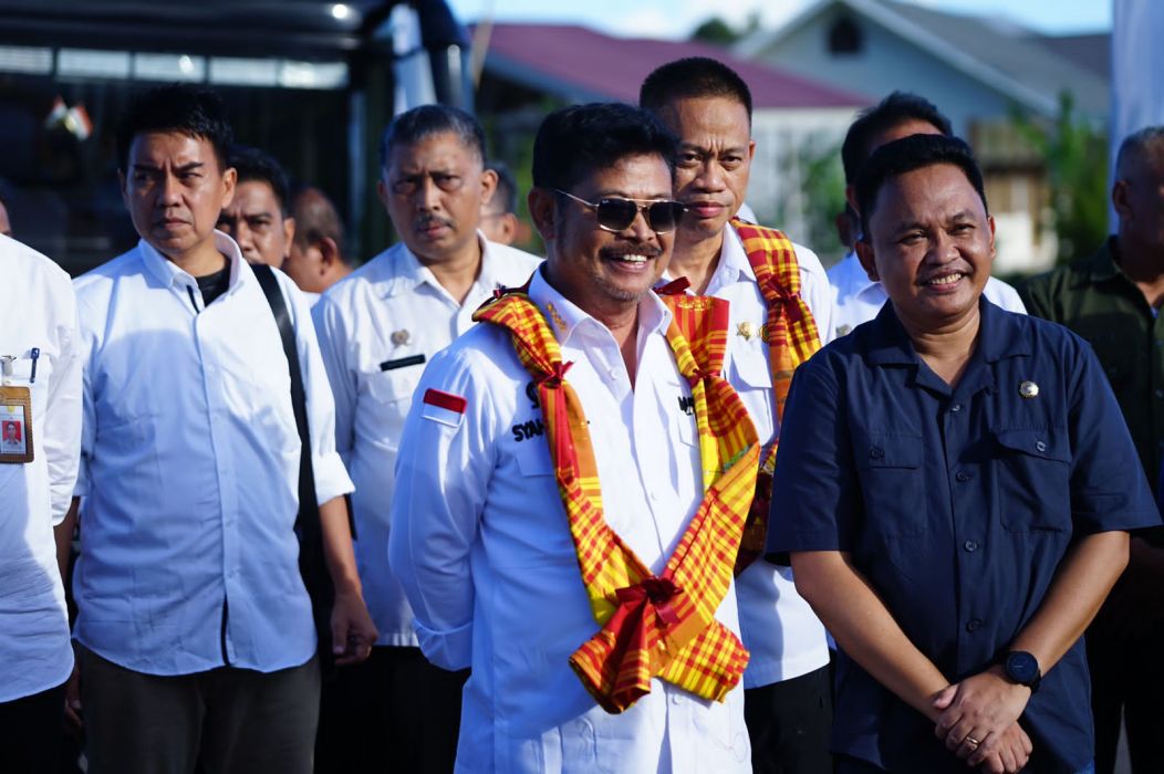 Mentan SYL melakukan kunjungan Poktan Paranggala, Kelurahan Lembang, Bantaeng, Sulawesi Selatan, Senin (24/4).