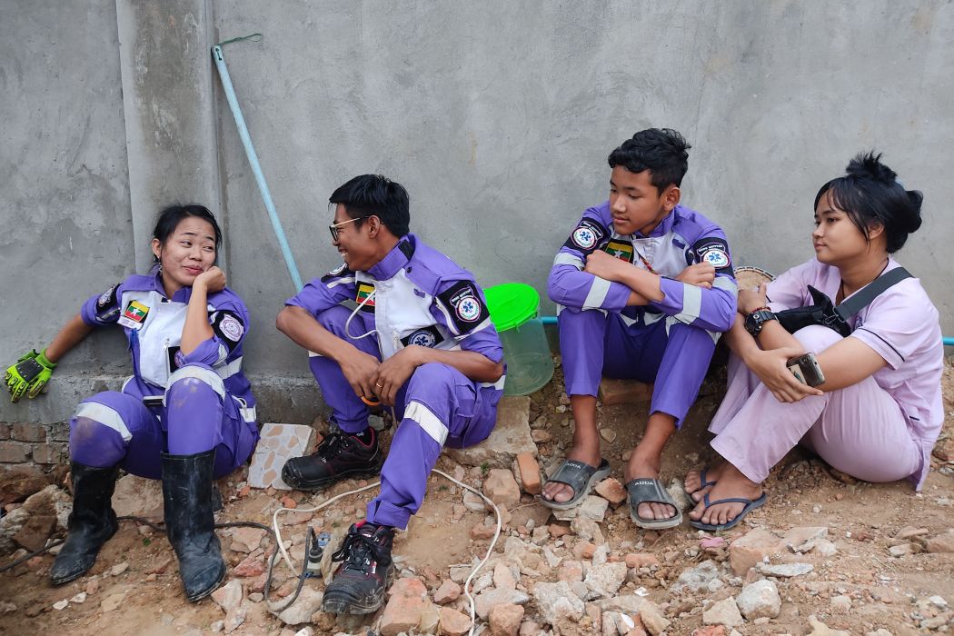 Balada Para Penjinak Ular dari Myanmar