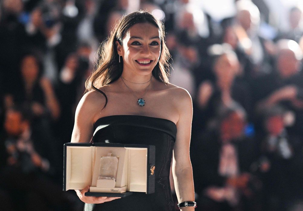 Bintang Film asal Turki Merve Dizdar, Terpilih sebagai Aktris Terbaik di Cannes Festival