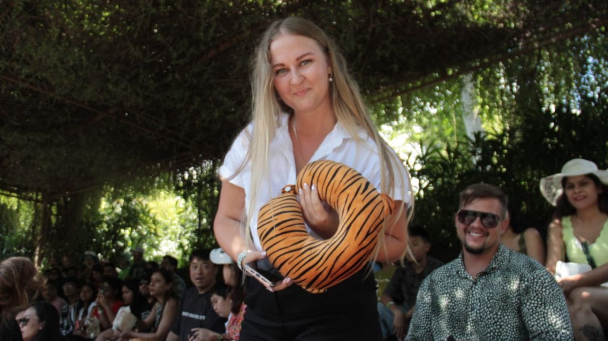 Sejumlah kegiatan khusus pada perayaan Hari Harimau Internasional di Bali Safari & Marine Park, Gianyar, Bali.