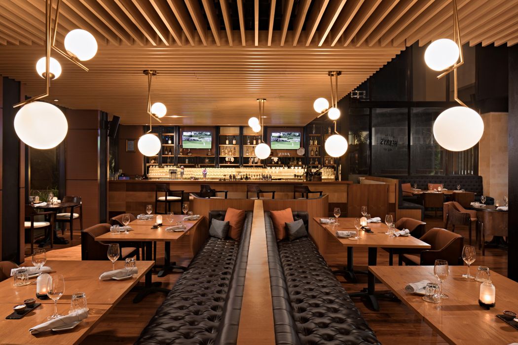 Aryaduta Kuta Bali Kembali Menggelar Bar Takeover di Henry's Grill & Bar