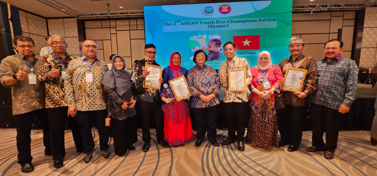 Sisihkan 980 Sekolah se-Indonesia, SMPN 2 Kota Cilegon Raih ASEAN Eco-School