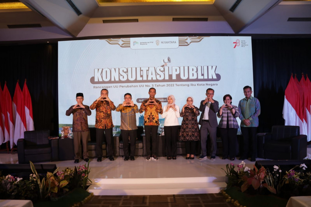  Konsultasi Publik III Rancangan Undang-Undang Perubahan Undang-Undang Nomor 3 Tahun 2022 tentang Ibu Kota Negara di Balikpapan, Kalimantan Timur, Jumat (4/8). 