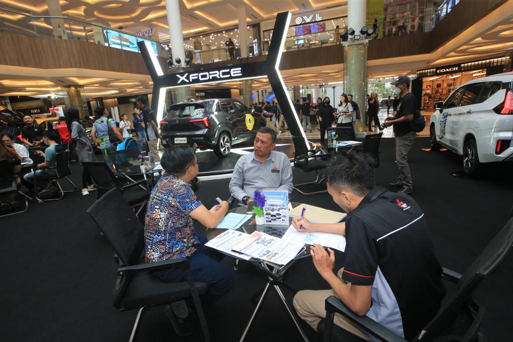 Roadshow Mitsubishi XFORCE Dimulai di Bandung dan Surabaya