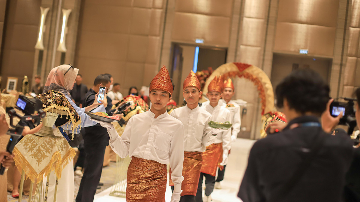 Pesona Cinta di Ranah Minang: Banyak Penawaran Spesial untuk Hari Pernikahanmu!