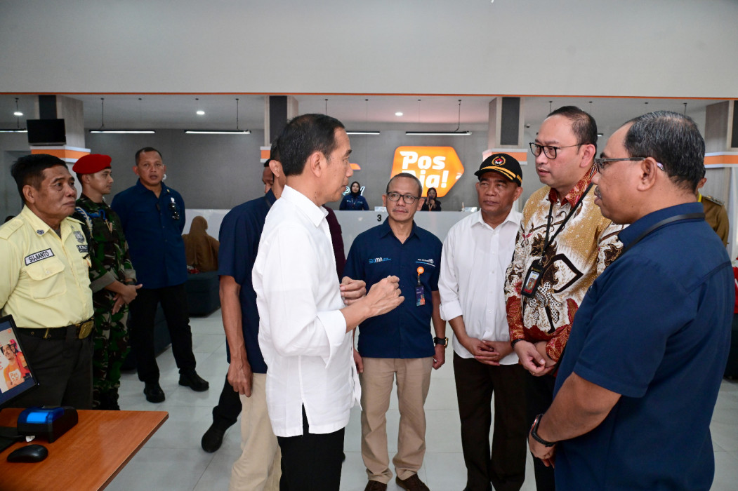 Disaksikan Presiden, Pos Indonesia Salurkan BLT El Nino Ke 250 KPM di Kantorpos Kota Malang