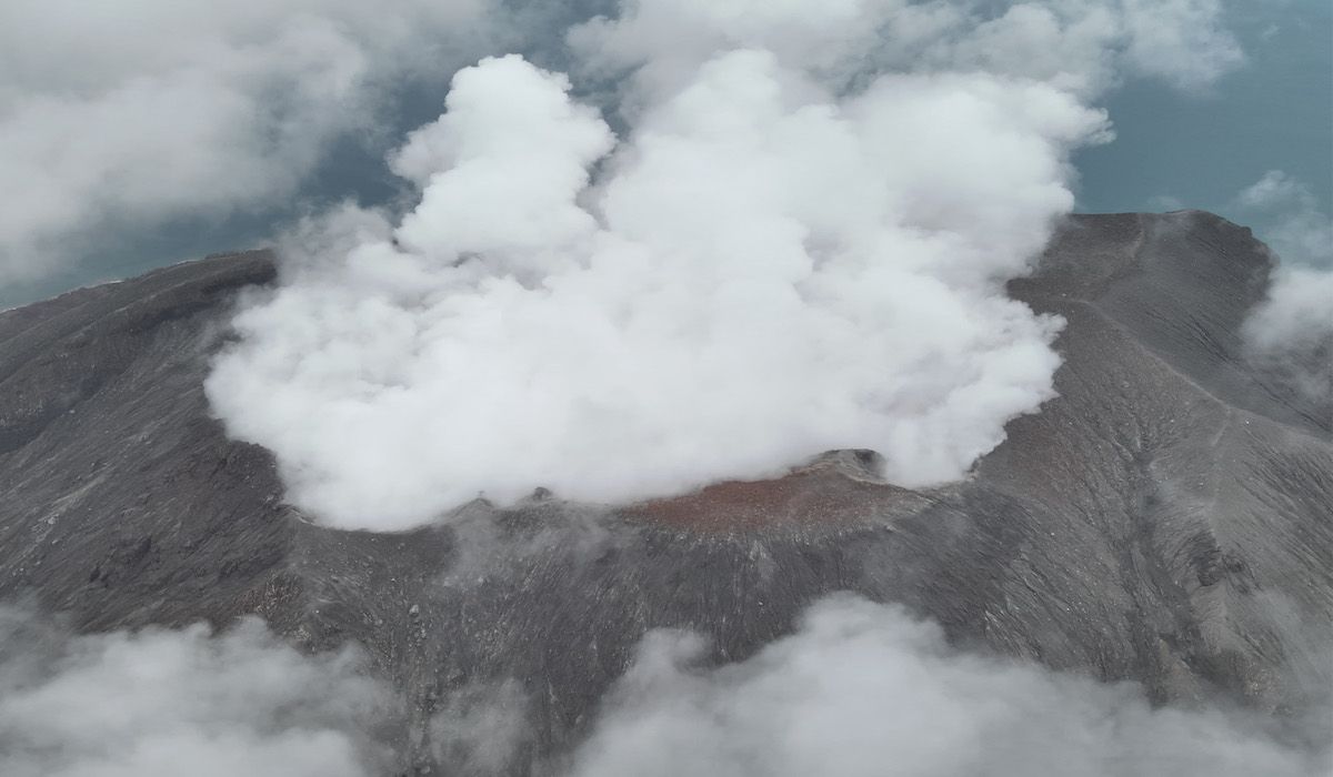 Gunung Ruang, Sulawesi Utara kembali erupsi