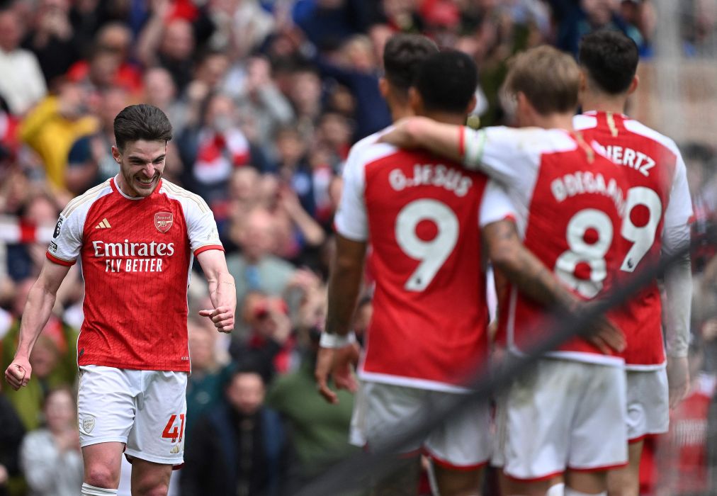 Pemain tengah Arsenal Declan Rice merayakan golnya ke gawang Bournemouth