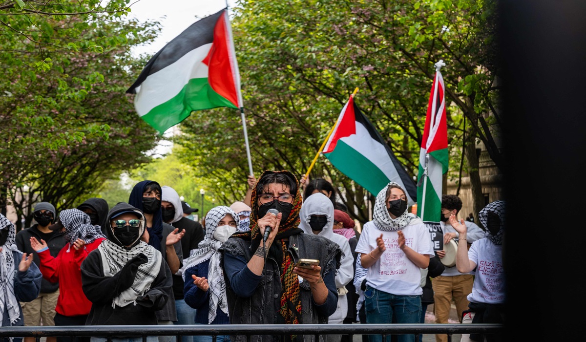 Aksi demonstrasi mahasiswa pro-Palestina di Universitas Columbia, New York, Amerika Serikat.