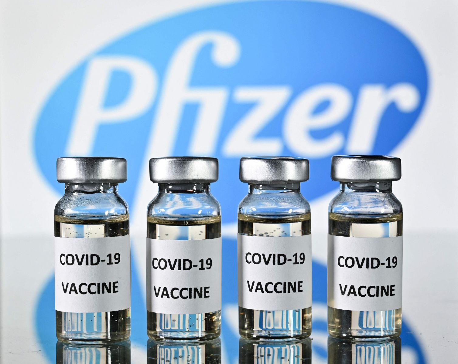 Vaksin comirnaty sama dengan pfizer