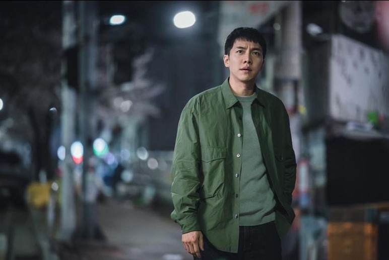 Lee Seung Gi Dinobatkan Sebagai Wajib Pajak Teladan