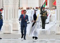 Presiden Joko Widodo bersama Putra Mahkota Abu Dhabi Sheikh Mohamed bin Zayed.