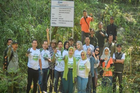 Aksi Tanam Pohon Serentak, BRI Finance Perkuat ESG & Dukung Indonesia Hijau