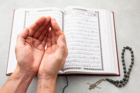 Niat dan Doa Sahur yang Dibaca oleh Rasulullah Saw Lengkap Arab, Latin, dan Artinya
