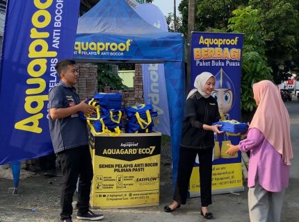 Aquaproof Tebar Paket CSR di Lima Lokasi Toko Bangunan