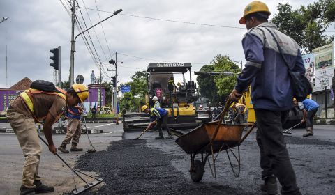 Pemkot Cirebon Targetkan Pemeliharaan 80 Ruas Jalan Tahun Ini
