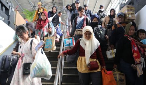 Prediksi Volume Penumpang KA Turun di Jakarta Hari Ini