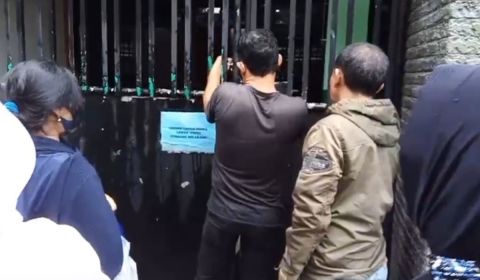 Ahli Waris Pemilik Lahan Gembok Pintu Masuk MAN 1 Cianjur