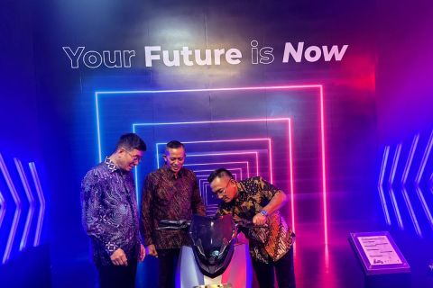 Premium store United-EKN resmi dibuka di Kota Bandung, Jawa Barat, Jumat (10/5).