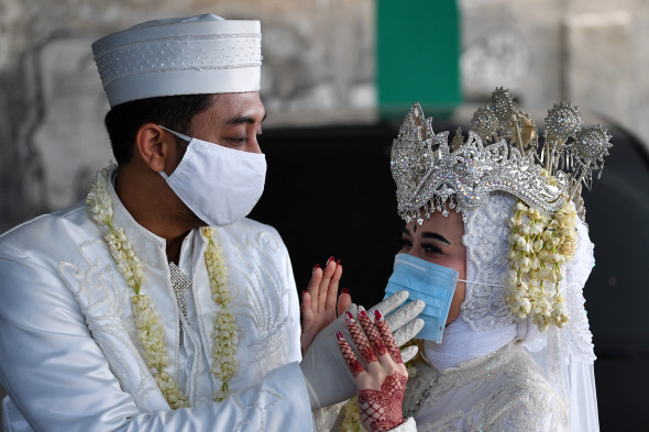 Download Contoh Surat Izin Keramaian Resepsi Pernikahan Gif