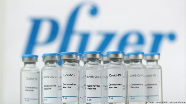 Moderna reaksi vaksin Efek Samping