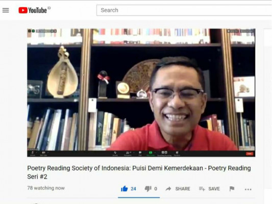 Saleh Husin Bacakan Puisi Karya Taufik Ismail