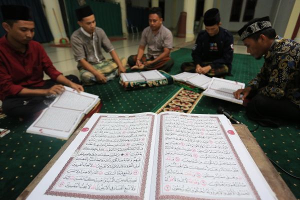 Tadarus Al Quran di Bulan Ramadan