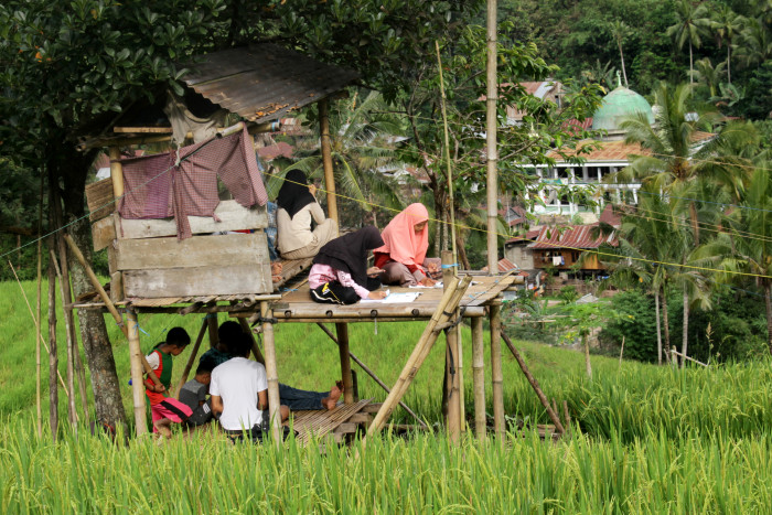 Kebutuhan Fasilitas PJJ Tinggi, Ruangguru Kembali Gratiskan Layan