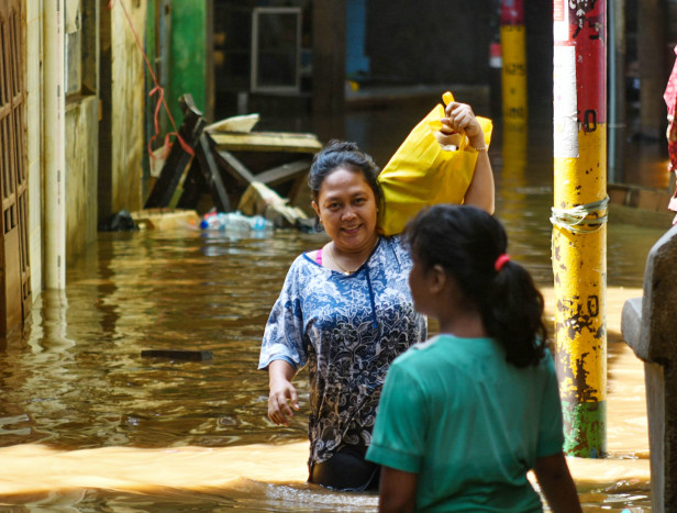 Antisipasi Banjir, Pemkot Jakut Normalisasi Kali Cakung