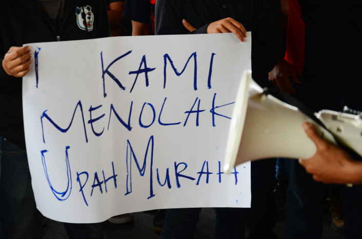Ribuan Buruh di Jawa Timur Tolak Penerapan UMK 2021