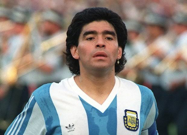 Simeone Tak Percaya Maradona Wafat