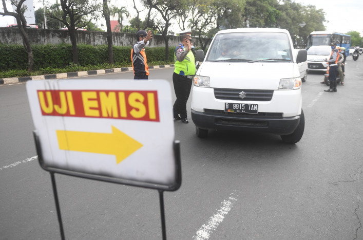 Kendaraan Tak Uji Emisi Dikenai Tarif Parkir Tertinggi dan Tilang