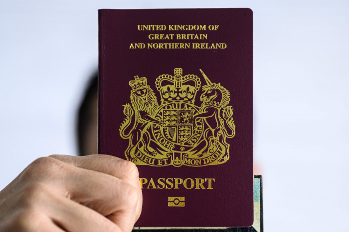 Inggris Tawarkan Skema Visa Baru untuk Jutaan Warga Hong Kong