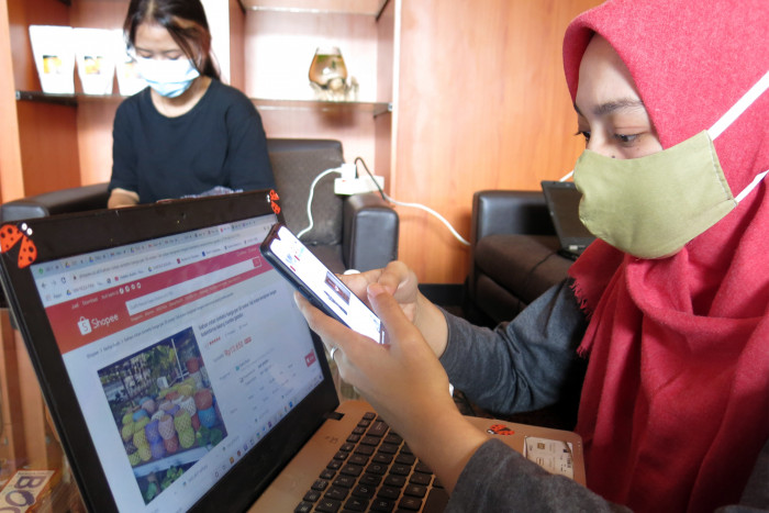 Peran dan Fungsi E-Commerce untuk UMKM di Indonesia