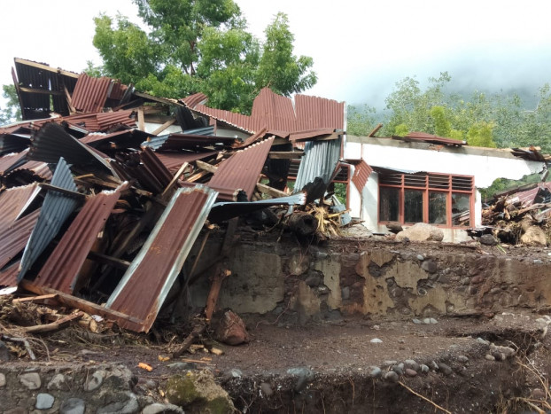 Sekolah Ambruk Siswa Dijemput Dari Posko Pengungsian Jalani UAS