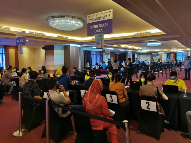 ITC Mangga Dua  Sentra Vaksin 15.000 Pelaku UMKM di Jakarta
