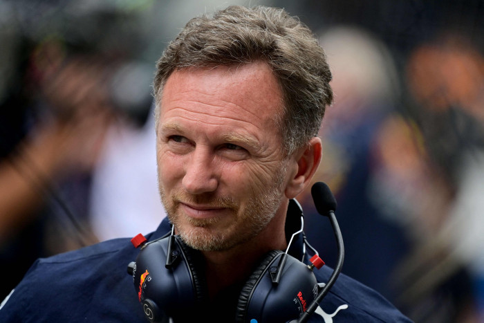 Bos Red Bull Tuding Hamilton Bahayakan Nyawa Verstappen
