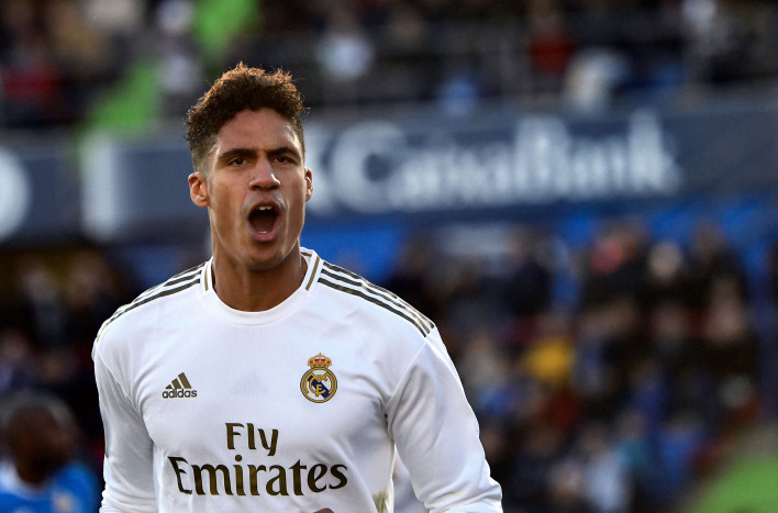 MU Capai Kata Sepakat dengan Real Madrid Soal Transfer Varane