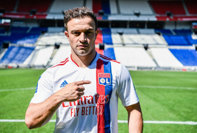 Lyon Resmi Boyong Shaqiri dari Liverpool