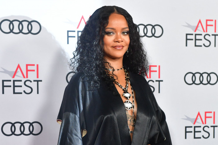 Forbes Ungkap Asal Usul Kekayaan Rihanna Senilai US$1,7 Miliar